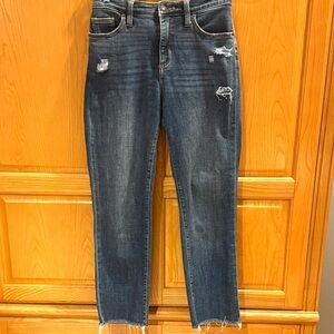 Universal Thread Jeans Distressed Straight Crop Size 8